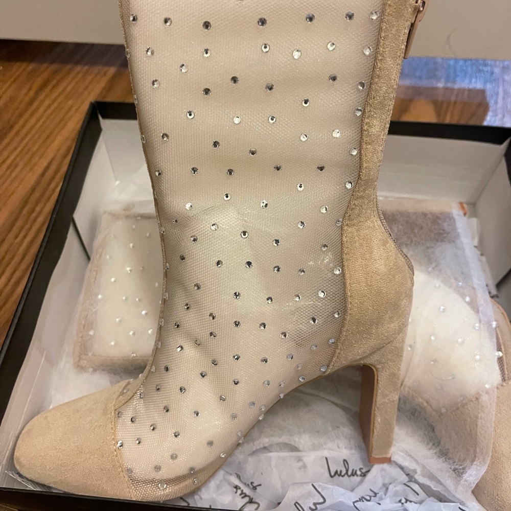 Lulu’s Rhinestones booties - Picture 4 of 5